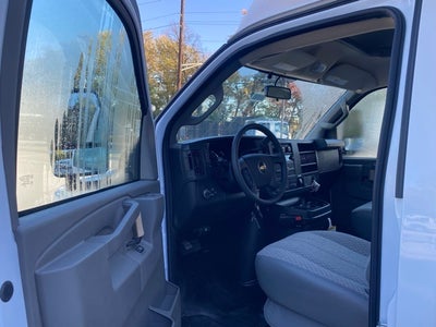 2025 Chevrolet Express 3500 Cutaway Cutaway