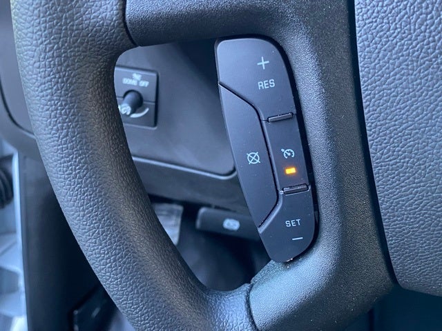 2025 Chevrolet Express 3500 Cutaway Cutaway