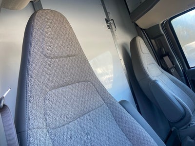 2025 Chevrolet Express 3500 Cutaway Cutaway