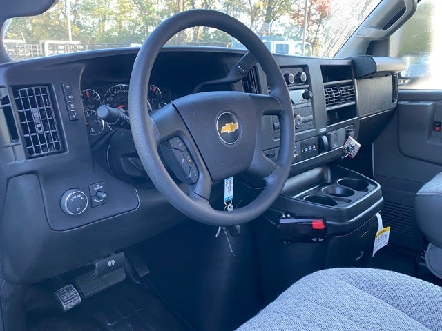 2025 Chevrolet Express 3500 Cutaway Cutaway