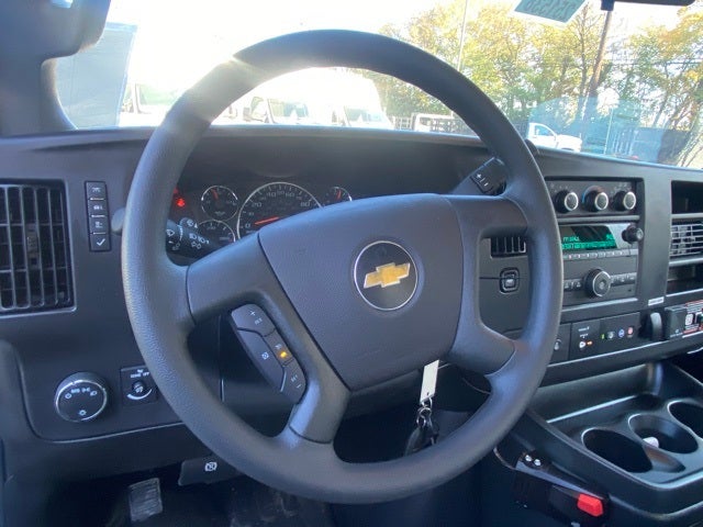 2025 Chevrolet Express 3500 Cutaway Cutaway