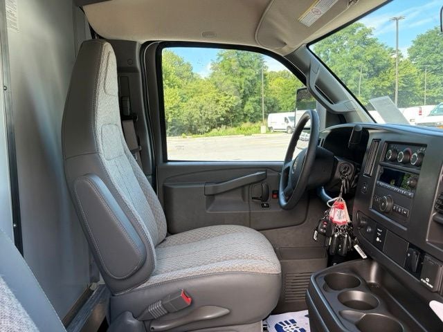 2026 Chevrolet Express 3500 Work Van Cutaway
