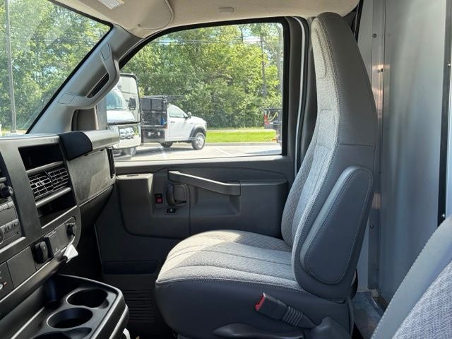 2026 Chevrolet Express 3500 Work Van Cutaway