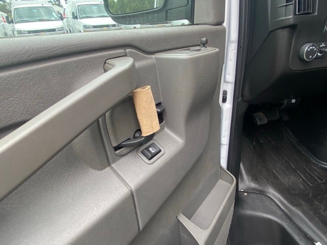 2025 Chevrolet Express 3500 Cutaway Cutaway