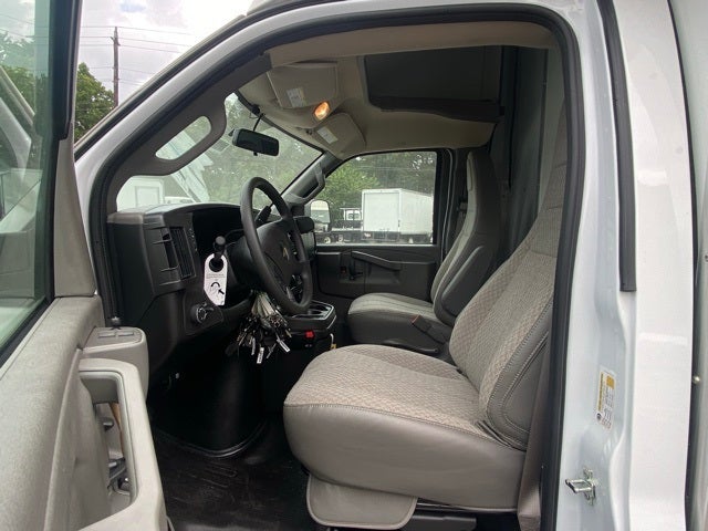 2025 Chevrolet Express 3500 Cutaway Cutaway