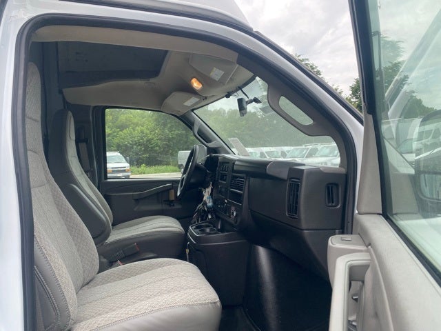 2025 Chevrolet Express 3500 Cutaway Cutaway