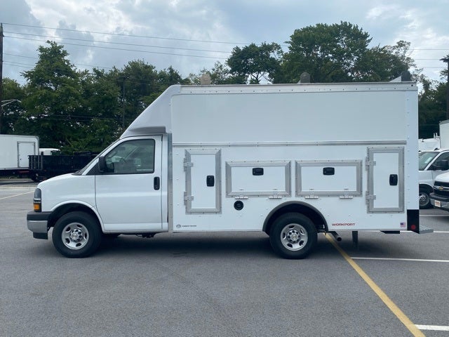 2025 Chevrolet Express 3500 Cutaway Cutaway