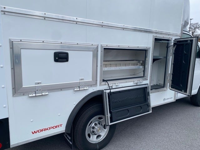 2025 Chevrolet Express 3500 Cutaway Cutaway