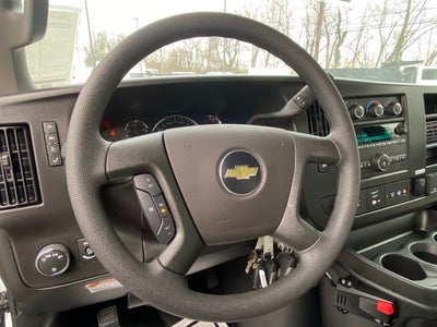 2025 Chevrolet Express 3500 Cutaway Cutaway