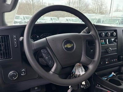 2025 Chevrolet Express 3500 Work Van Cutaway