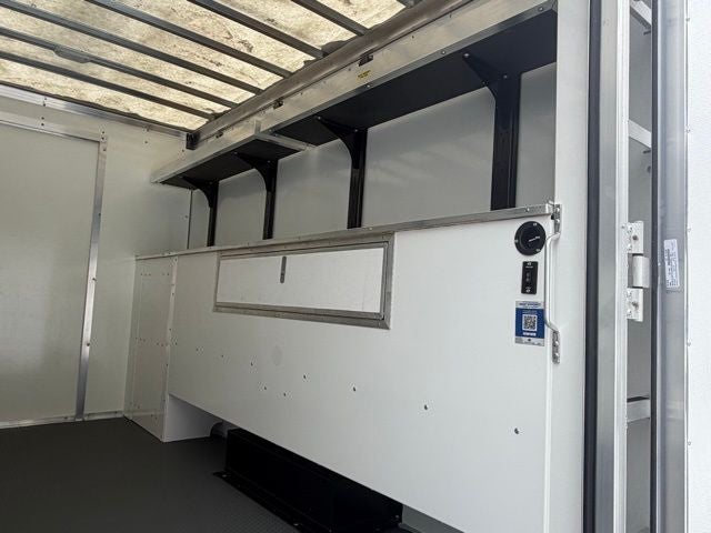 2025 Chevrolet Express 3500 Work Van Cutaway