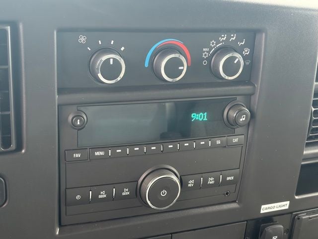 2025 Chevrolet Express 3500 Work Van Cutaway