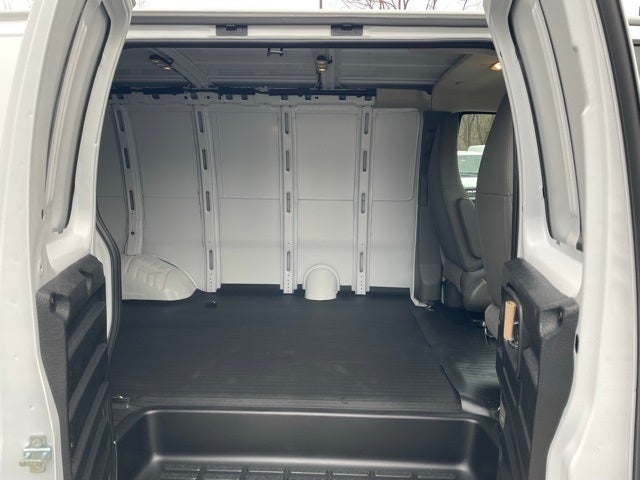 2025 Chevrolet Express 2500 Work Van Cargo