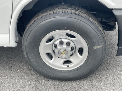 2025 Chevrolet Express 2500 Work Van Cargo