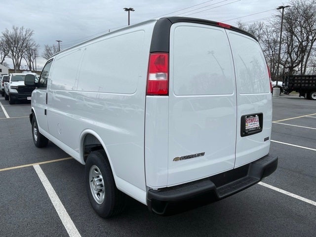 2025 Chevrolet Express 2500 Work Van Cargo