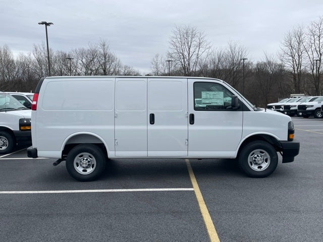 2025 Chevrolet Express 2500 Work Van Cargo