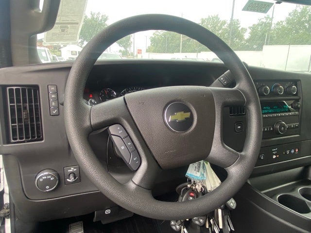 2025 Chevrolet Express 2500 Work Van Cargo