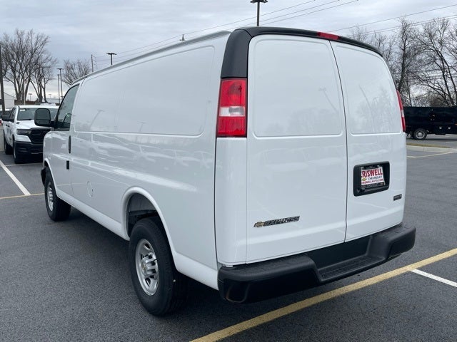 2025 Chevrolet Express 2500 Work Van Cargo