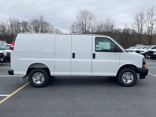 2025 Chevrolet Express 2500 Work Van Cargo