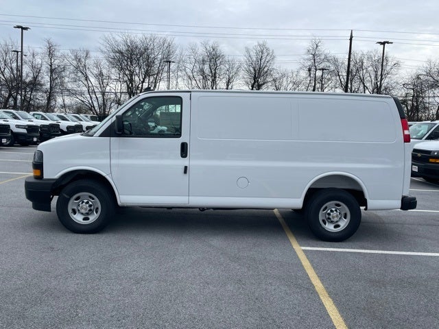 2025 Chevrolet Express 2500 Work Van Cargo