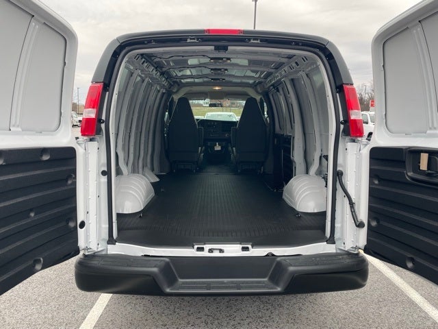 2025 Chevrolet Express 2500 Work Van Cargo