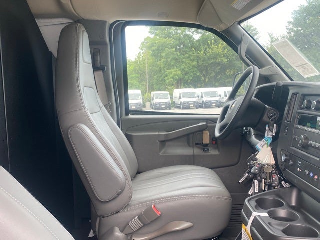 2025 Chevrolet Express 2500 Work Van Cargo