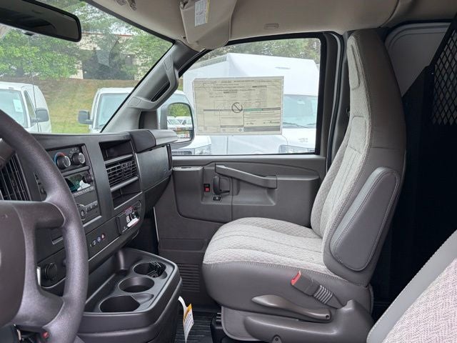 2026 Chevrolet Express 2500 Work Van Cargo