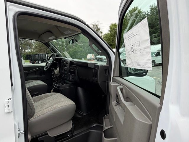 2026 Chevrolet Express 2500 Work Van Cargo