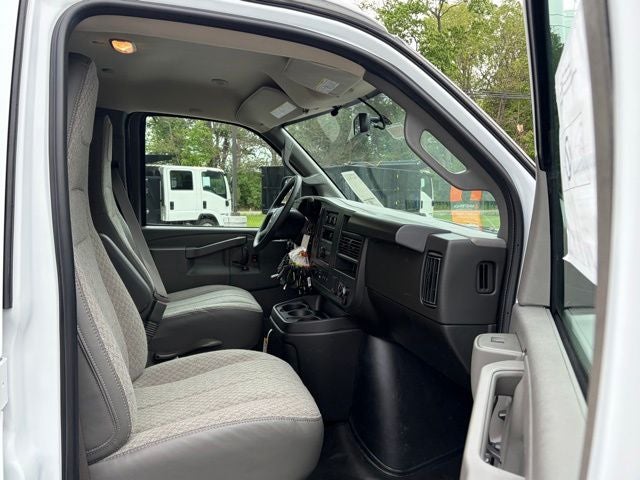 2026 Chevrolet Express 2500 Work Van Cargo