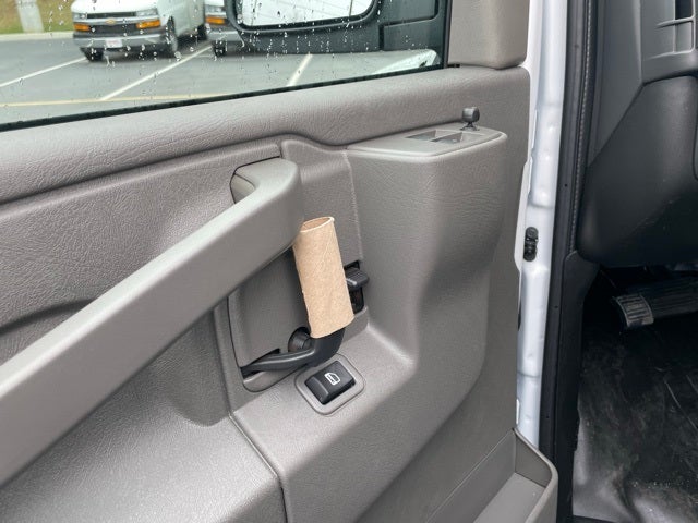 2025 Chevrolet Express 2500 Work Van Cargo