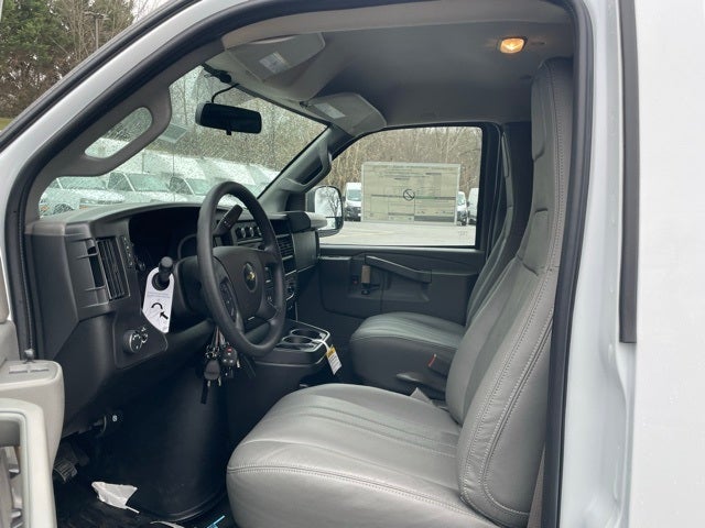 2025 Chevrolet Express 2500 Work Van Cargo