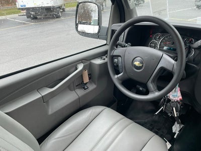 2025 Chevrolet Express 2500 Work Van Cargo