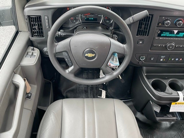 2025 Chevrolet Express 2500 Work Van Cargo