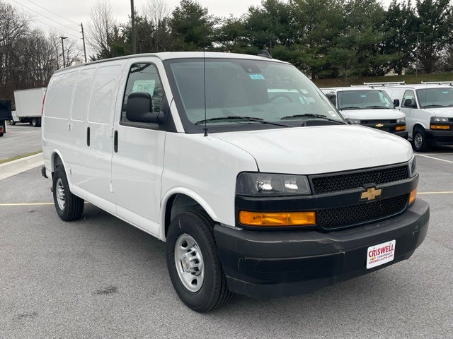 2025 Chevrolet Express 2500 Work Van Cargo