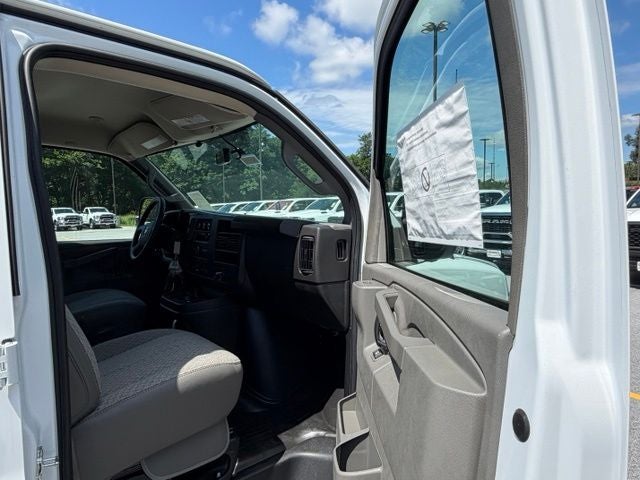 2026 Chevrolet Express 2500 Work Van Cargo
