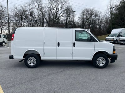 2025 Chevrolet Express 2500 Work Van Cargo