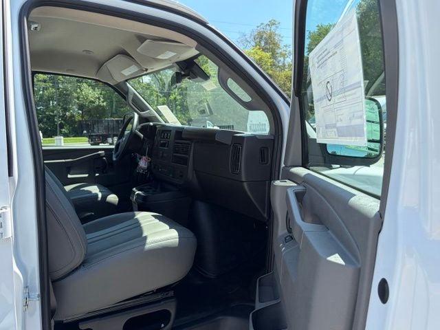 2026 Chevrolet Express 3500 Work Van Cargo