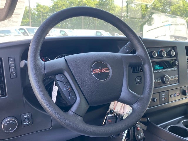 2024 GMC Savana 3500 Work Van