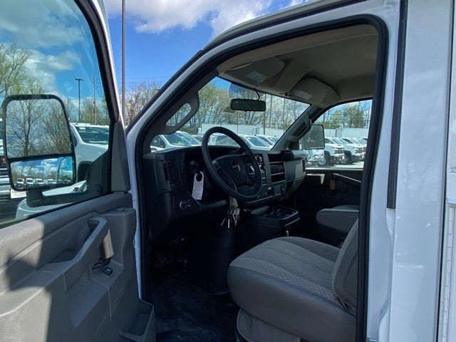 2024 GMC Savana 3500 Work Van