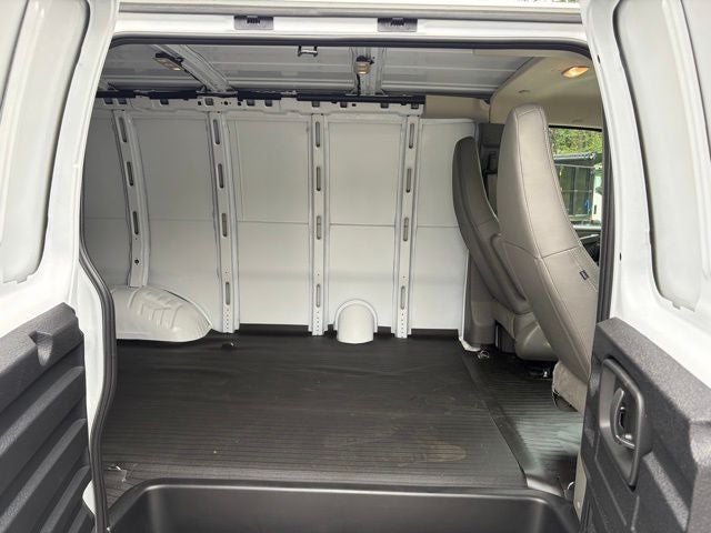 2026 GMC Savana 2500 Work Van
