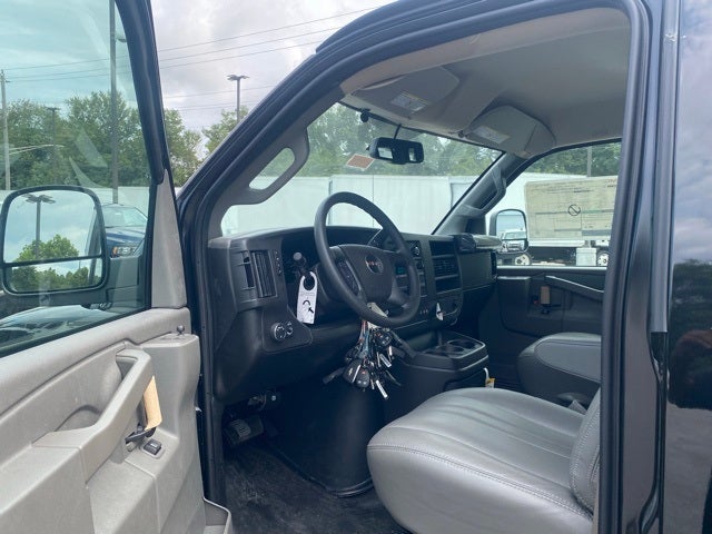 2025 GMC Savana 3500 CUTAWAY CUTAWAY