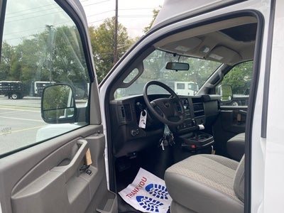 2025 Chevrolet Express 3500 Cutaway Cutaway