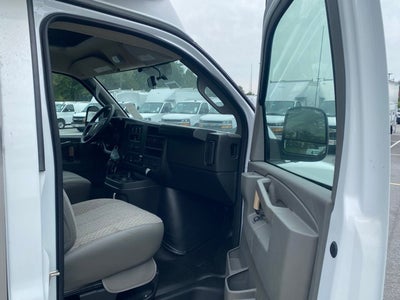 2025 Chevrolet Express 3500 Cutaway Cutaway