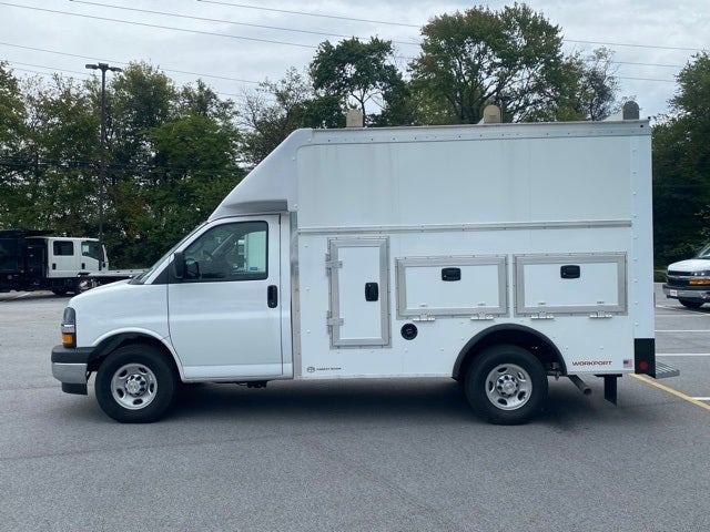 2025 Chevrolet Express 3500 Cutaway Cutaway