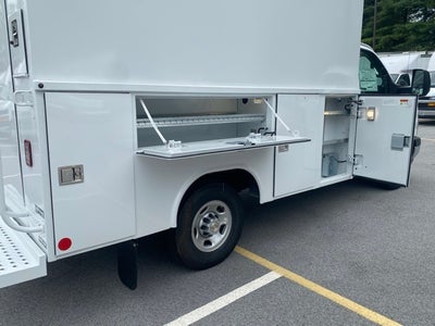 2025 Chevrolet Express 3500 Cutaway Cutaway