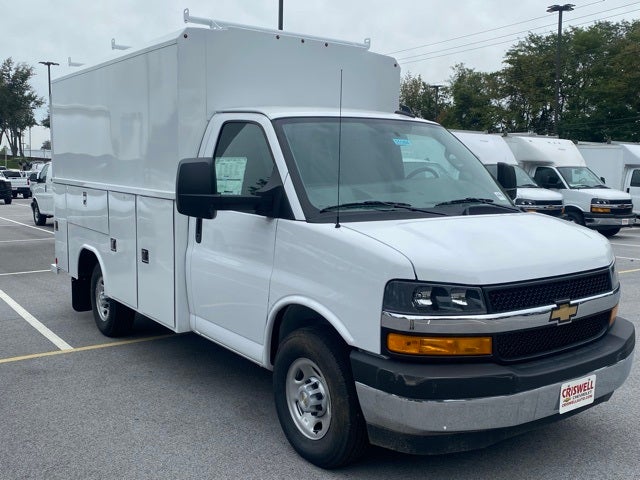 2025 Chevrolet Express 3500 Cutaway Cutaway