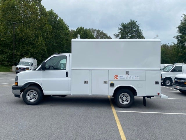 2025 Chevrolet Express 3500 Cutaway Cutaway