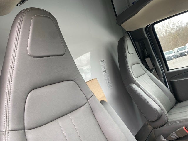 2025 Chevrolet Express 3500 Cutaway Cutaway