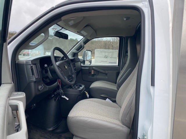 2025 Chevrolet Express 3500 Cutaway Cutaway