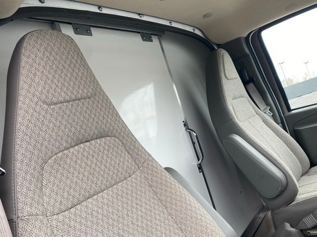 2025 Chevrolet Express 3500 Cutaway Cutaway